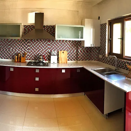 The Townhouse Apartment *