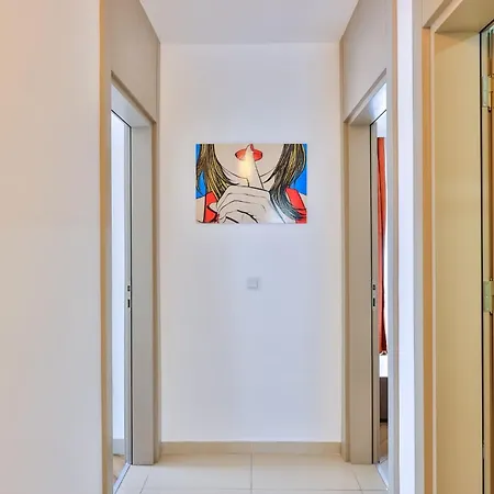 The Townhouse Apartment *